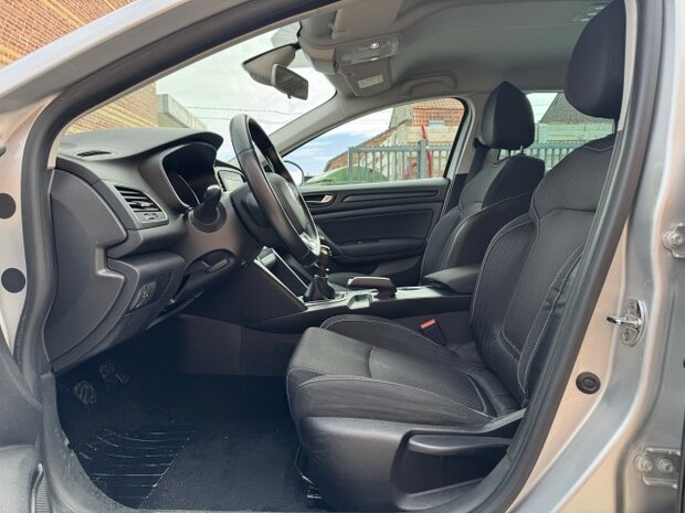 Renault Megane 1.2Tce "85 000km" Navi/cruise/pdc/GARANTIE
