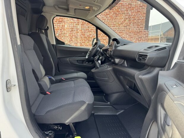 Peugeot Partner1.5Hdi"DUBBELE schuifdeur"3zit/pdc/airco/2020