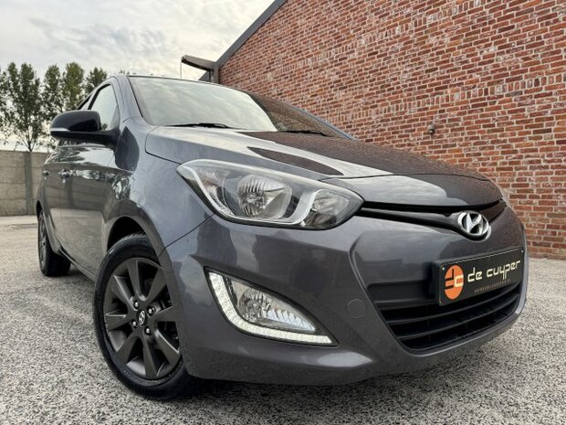 Hyundai I20 1.3i "GARANTIE" airco/BLEUTOOTH/benzine/135000km