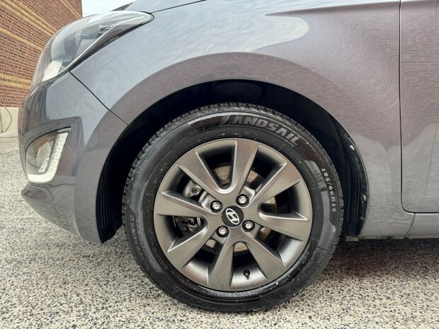 Hyundai I20 1.3i "GARANTIE" airco/BLEUTOOTH/benzine/135000km