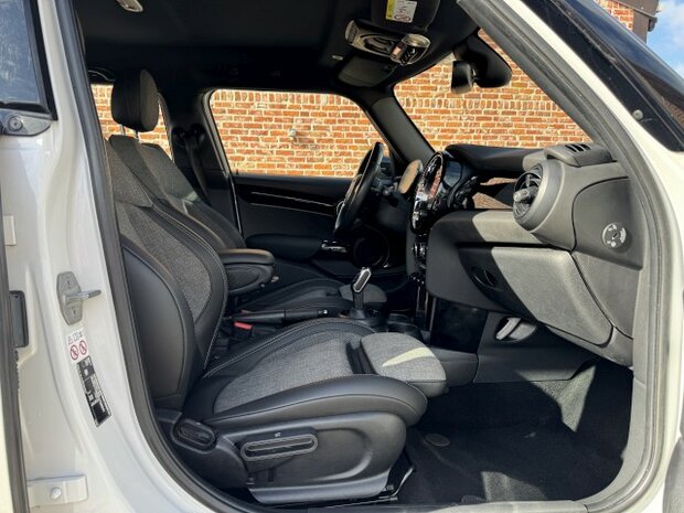 Mini Cooper 1.5i "AUTOMAAT" Full-option/carplay/virtual/2023