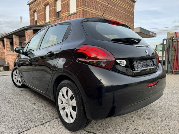 Peugeot 208 1.2i "GARANTIE" like/airco/cruise/80 000km/2019