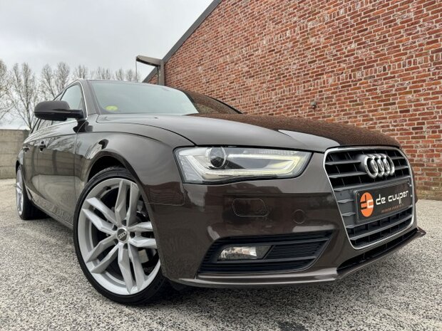 Audi a4 avant "NIEUWSTAAT" Navi/xenon/pano/leder/oh-boek