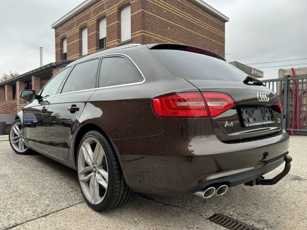 Audi a4 avant "NIEUWSTAAT" Navi/xenon/pano/leder/oh-boek