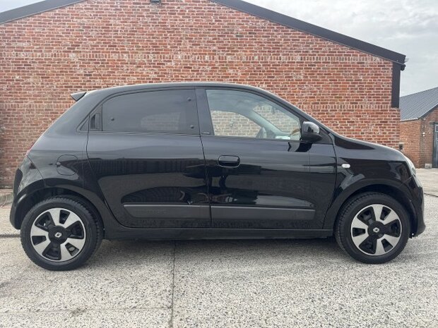 Renault twingo 1.0i "LIMITED" airco/cruise/pdc/75 000km/5d/2017