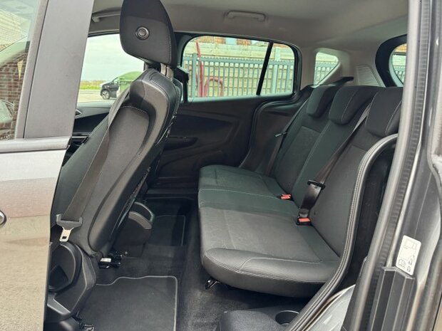 Ford B max 1.0i "GARANTIE" cruise/pdc/trekhaak/euro6/2016