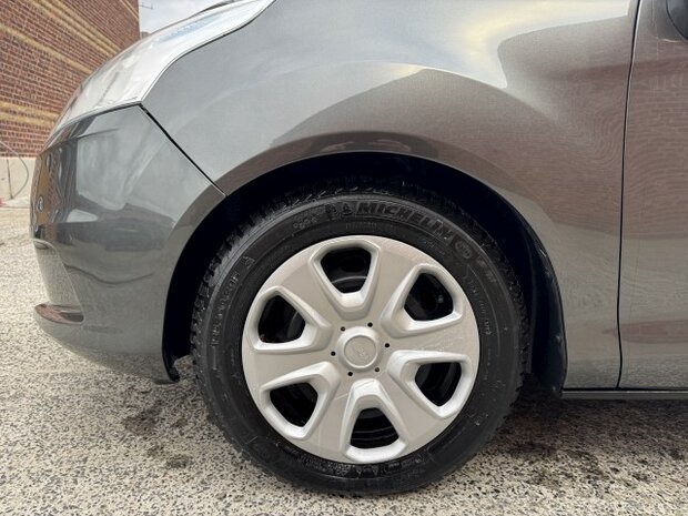 Ford B max 1.0i "GARANTIE" cruise/pdc/trekhaak/euro6/2016