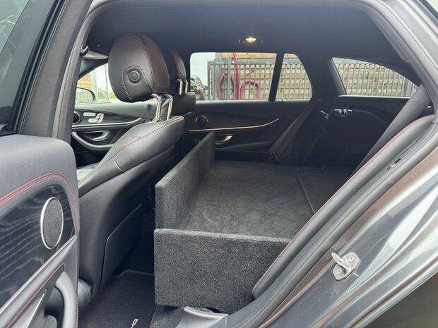 Mercedes E 43 AMG "LICHTE VRACHT" Full-option/401pk/2018