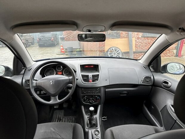 Peugeot 206+ 1.2i "GEKEURD" airco/GARANTIE/44kw/2010