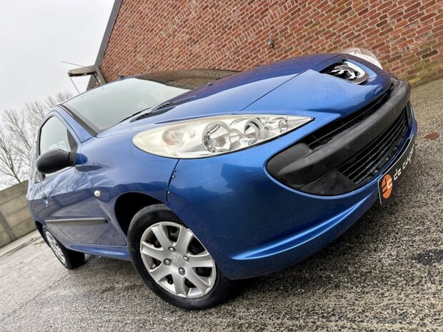 Peugeot 206+ 1.2i "GEKEURD" airco/GARANTIE/44kw/2010