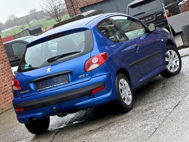 Peugeot 206+ 1.2i "GEKEURD" airco/GARANTIE/44kw/2010