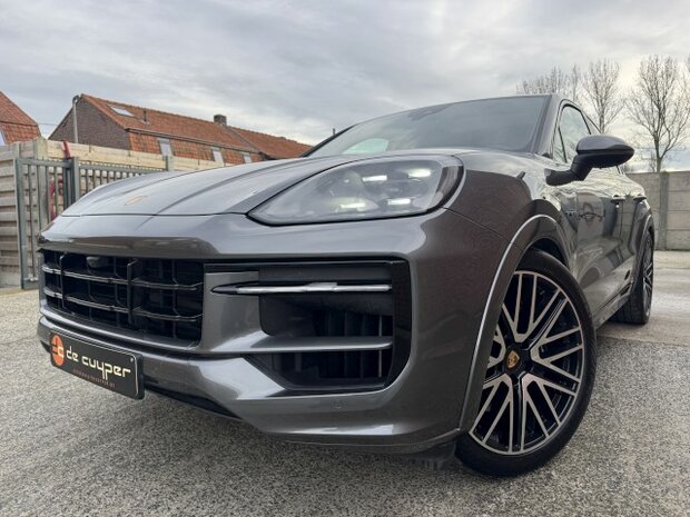 Porsche Cayenne "E-Hybride" Sportdesign/Bose/soft/22"/2024