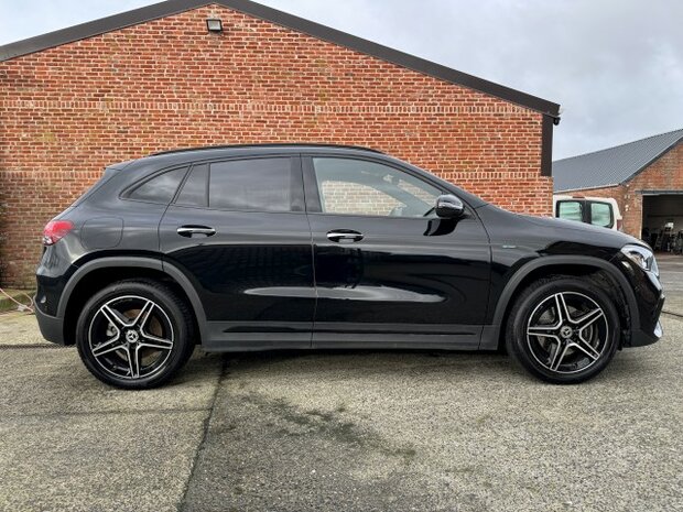 Mercedes GLA 250e "HYBRIDE 38co" AMG-line/full/1ste eig/2021
