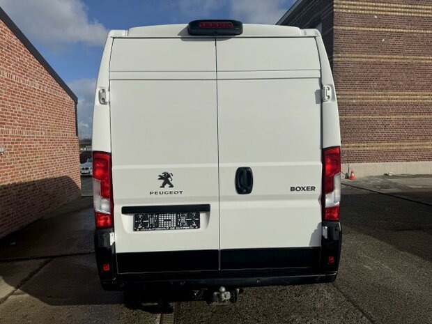 Peugeot Boxer2.2hdi"LICHTE VRACHT"L2 H2/euro6d/trekhaak/2020