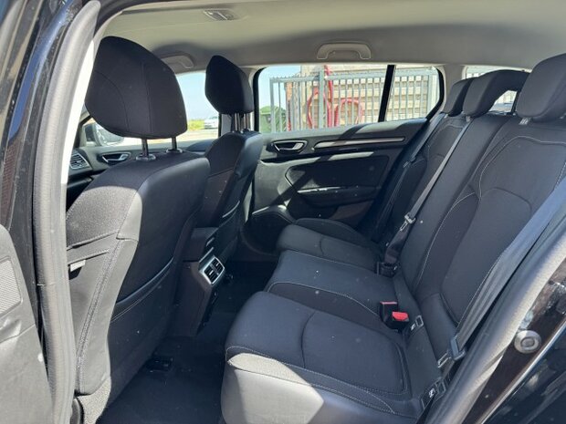 Renault Megane "HYBRIDE" full/plug-in/AUTOMAAT/70 000km/2022