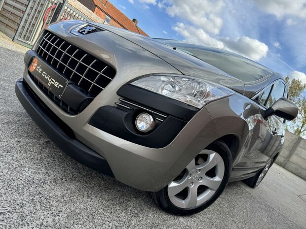 Peugeot 3008 1.6i "GARANTIE" cruise/clima/trekhaak/benzine!
