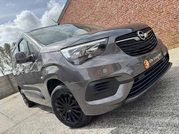Opel Combo1.2i "3 ZIT" Carplay/trekhaak/benzine/55000km/2020
