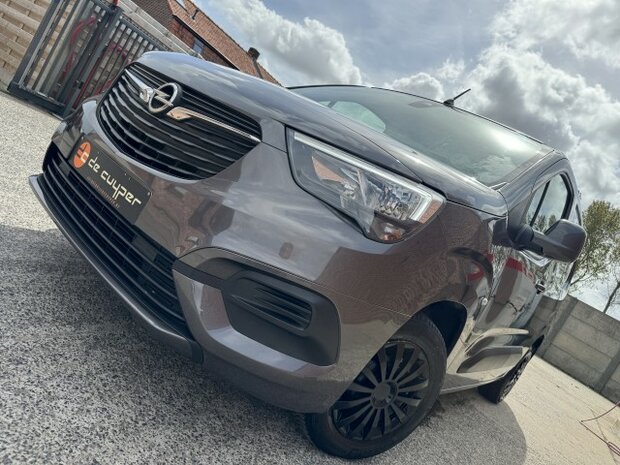 Opel Combo1.2i "3 ZIT" Carplay/trekhaak/benzine/55000km/2020