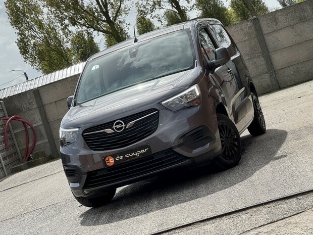Opel Combo1.2i "3 ZIT" Carplay/trekhaak/benzine/55000km/2020