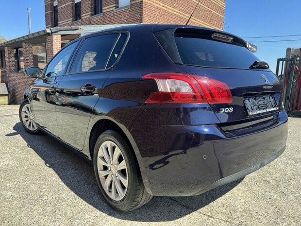 Peugeot 3081.2i "GARANTIE" Camera/Navi/cruise/pdc/euro6/2016