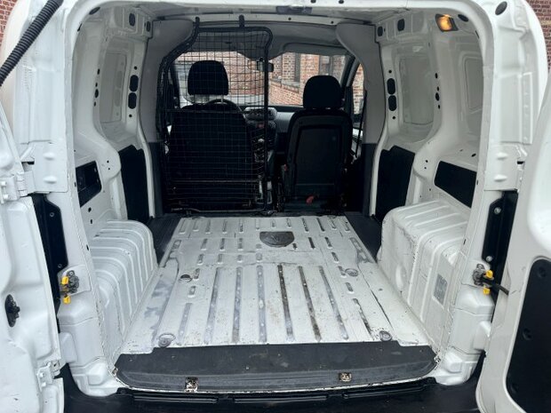 Fiat Fiorino 1.3d "LICHTE VRACHT" REEDS gekeurd/TREKHAAK!!!