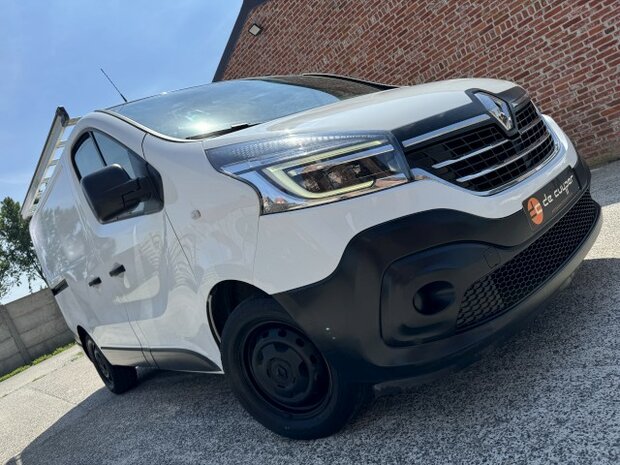 Renault Trafic 2.0dci"LICHTE VRACHT"3zitplaats/trekhaak/2021