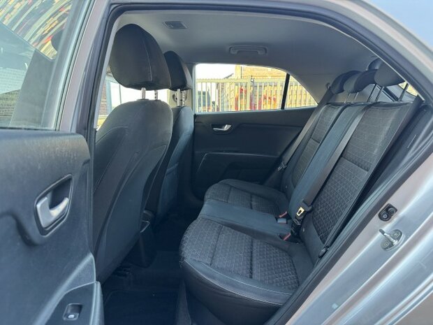 Kia Rio 1.2i "3 JAAR garantie" airco/bluetooth/60 000km/2022