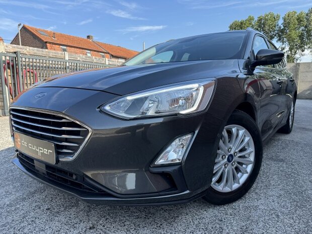 Ford focus 1.0i "80 000km" carplay/keyless/cruise/camera