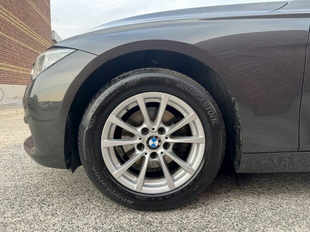 Bmw 316d touring "FACELIFT" Navi/cruise/pdc/clima/ohboek/eu6