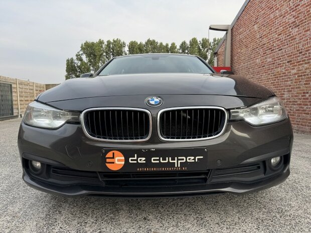Bmw 316d touring "FACELIFT" Navi/cruise/pdc/clima/ohboek/eu6