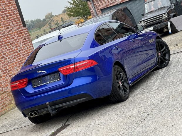 Jaguar Xe "R-sport" Xenon/keyles/MERIDAN/trekhaak/AUTOMAAT