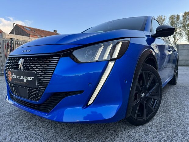 Peugeot 208 "AUTOMAAT" Gt-line/full-option/1500km/2024