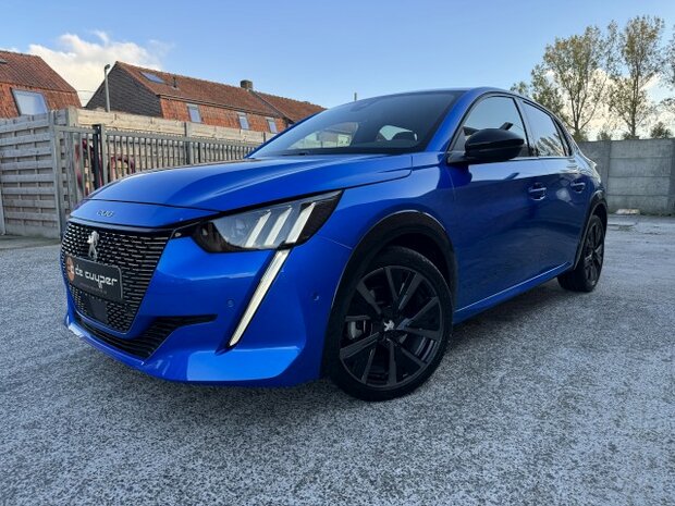 Peugeot 208 "AUTOMAAT" Gt-line/full-option/1500km/2024