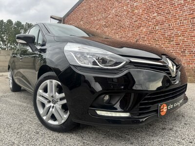 Renault Clio 1.0i 